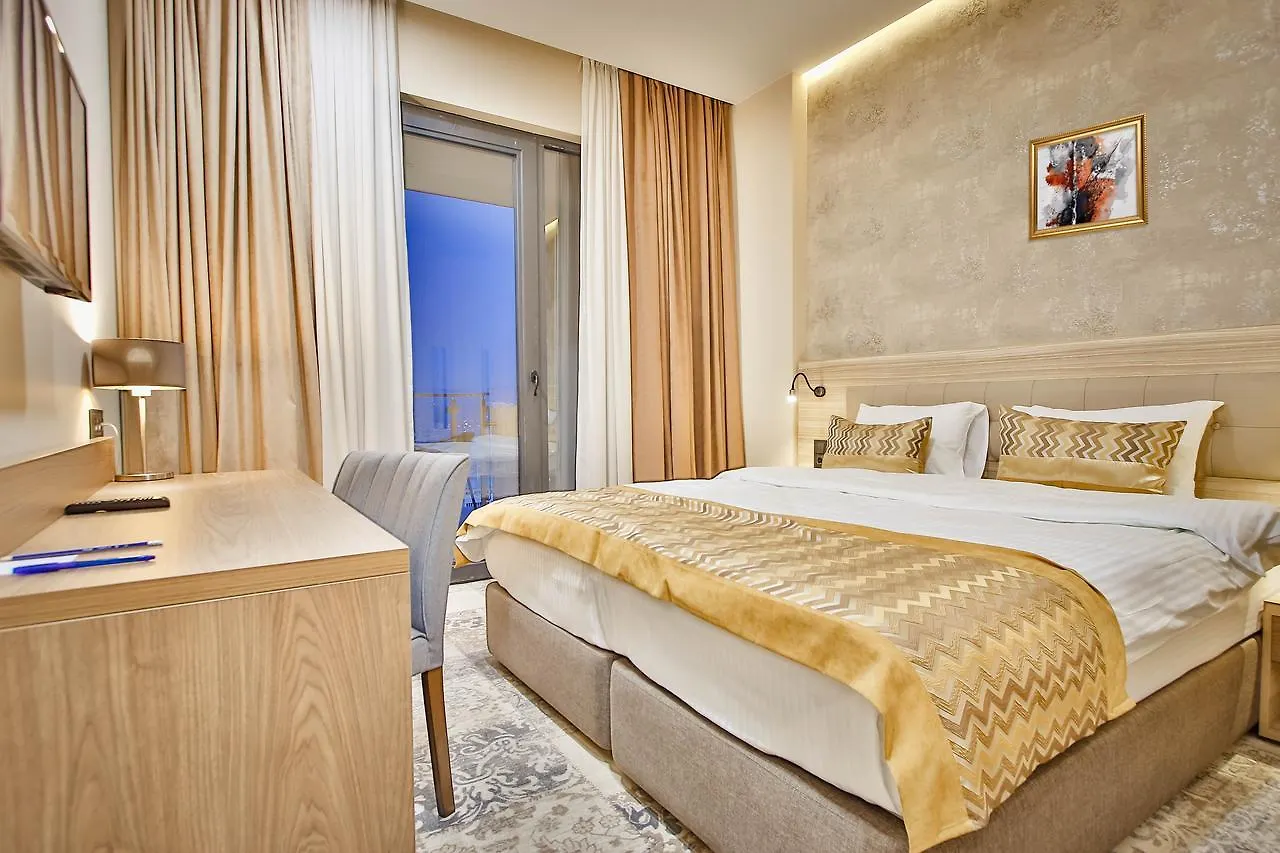 Ameri Plaza Tbilisi 0*,